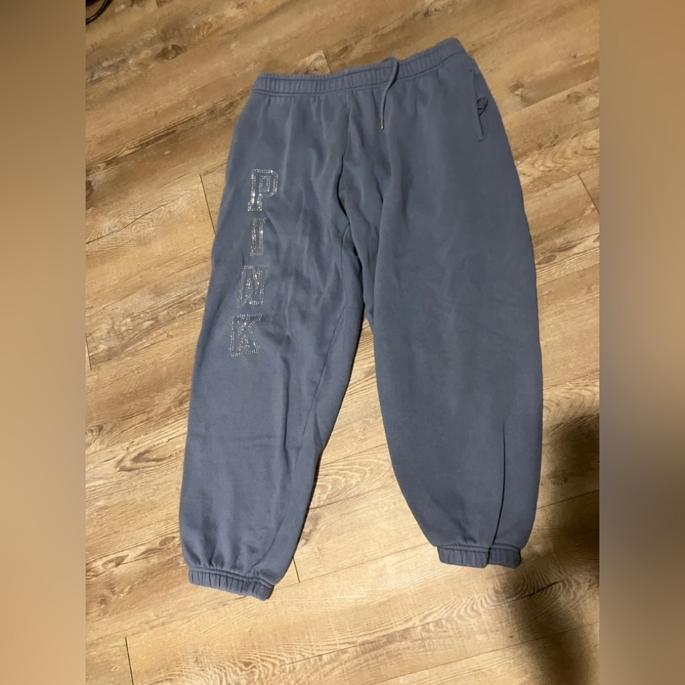 Women’s pink sweatpants size large like new condition